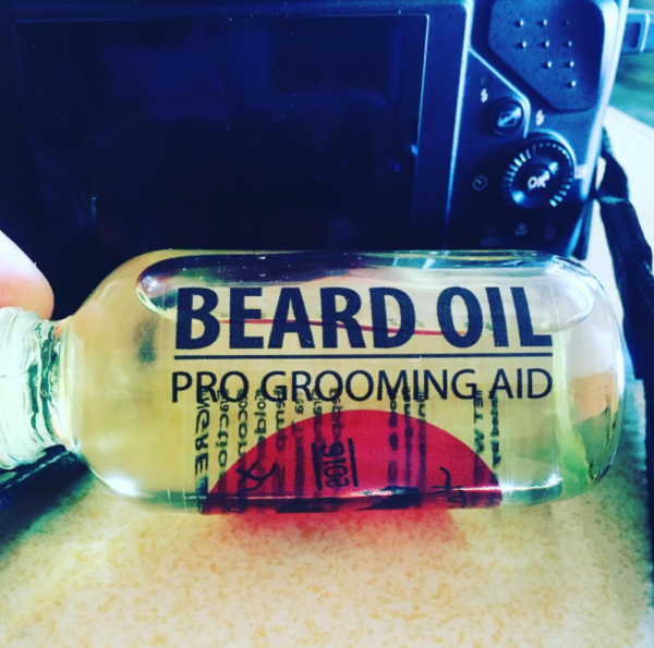 Elegant Yaak Pro Grooming Beard oil